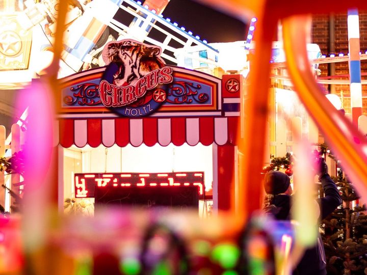 Stralsunder Weihnachtsmarkt - Weihnachtsrummel auf dem Neuen Markt in Stralsund