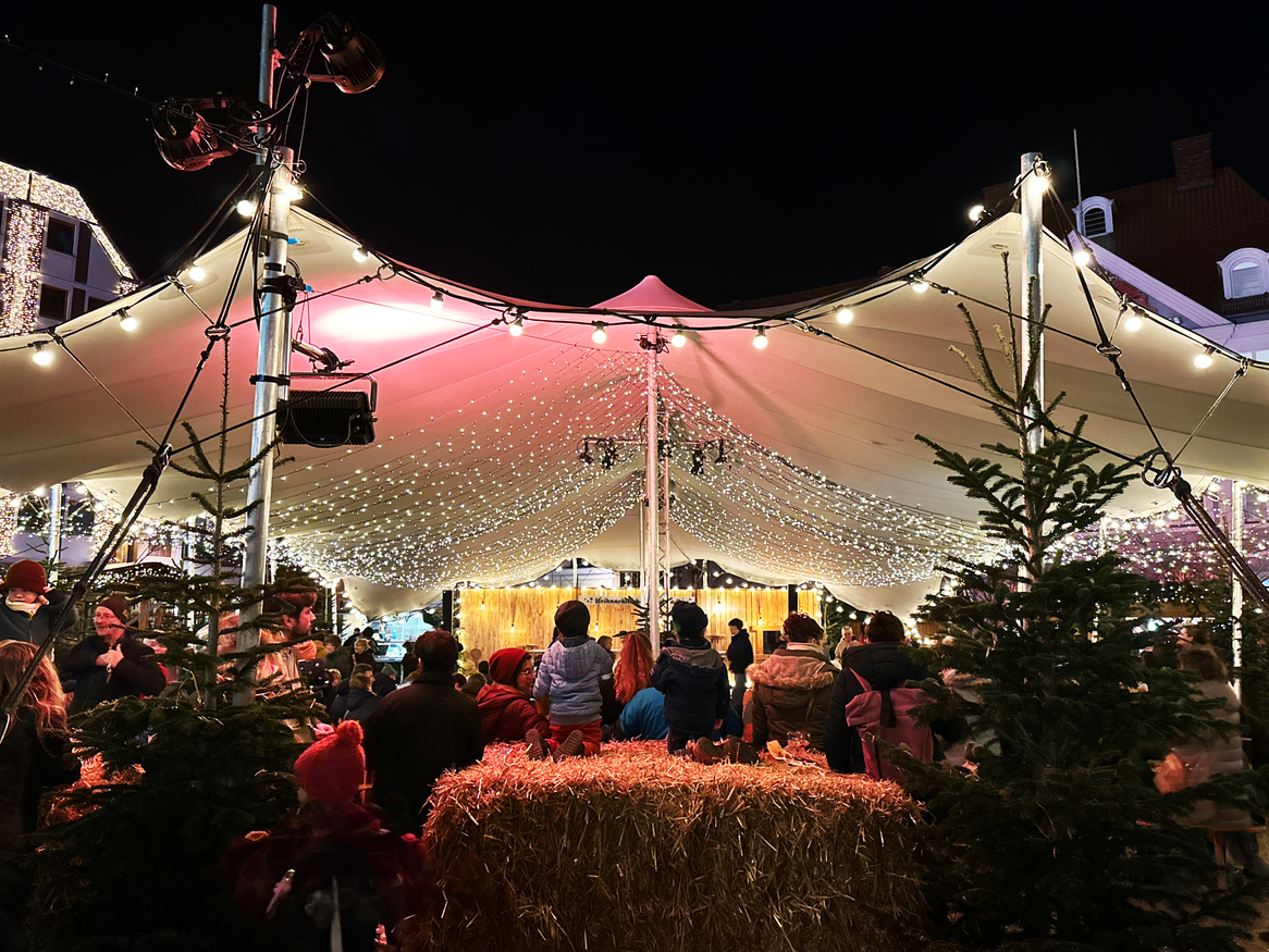 Kulturzelt auf dem Alten Markt Stralsund