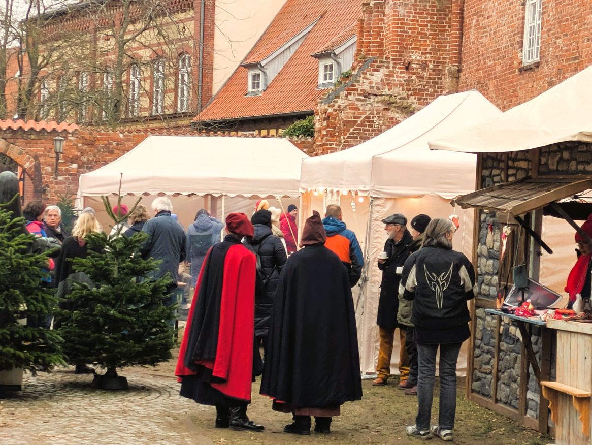 Historischer Weihnachtsmarkt Johanneskloster Stralsund